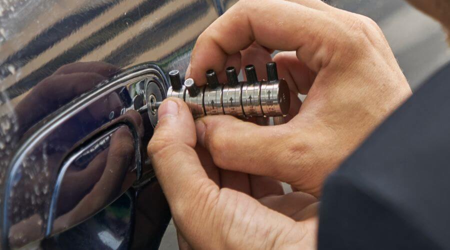 Expert flood damage restoration services in Cartersville, VA